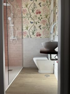 Baño completo del dormitorio principal